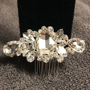 Fancy bridal hair piece